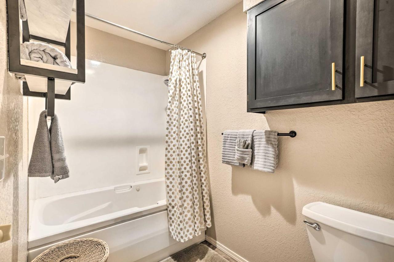 Pet-Friendly Branson Condo Walk To The Strip Exterior photo